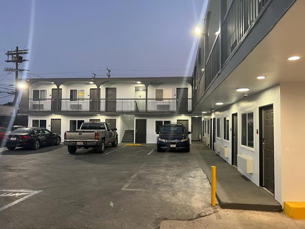 Lux Inn