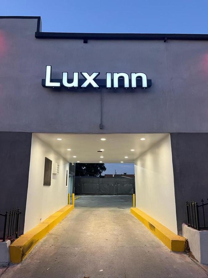 Lux Inn